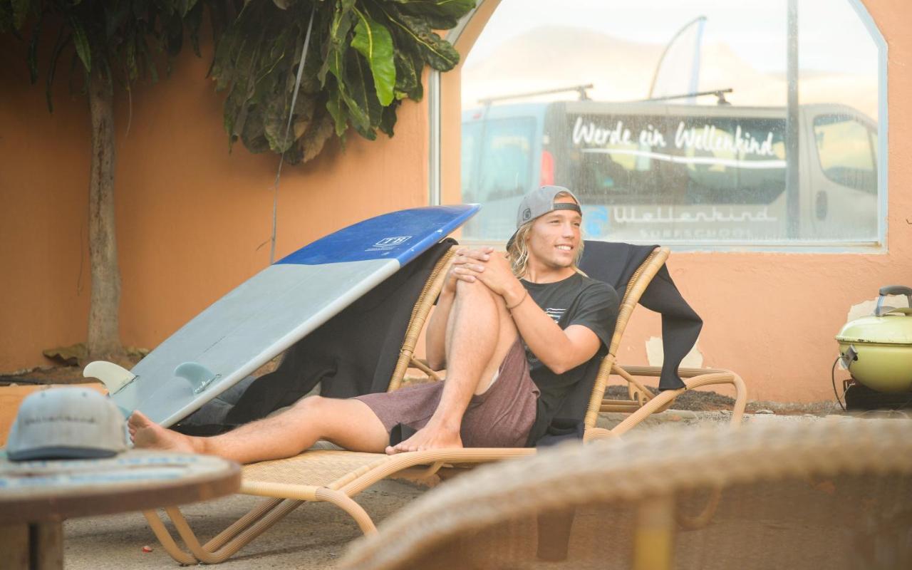 Wellenkind Surfschool Hostel La Pared  Εξωτερικό φωτογραφία