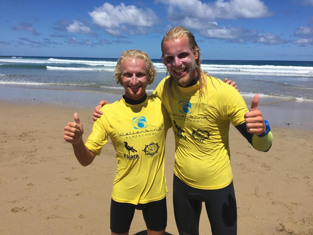Wellenkind Surfschool Hostel La Pared  Εξωτερικό φωτογραφία
